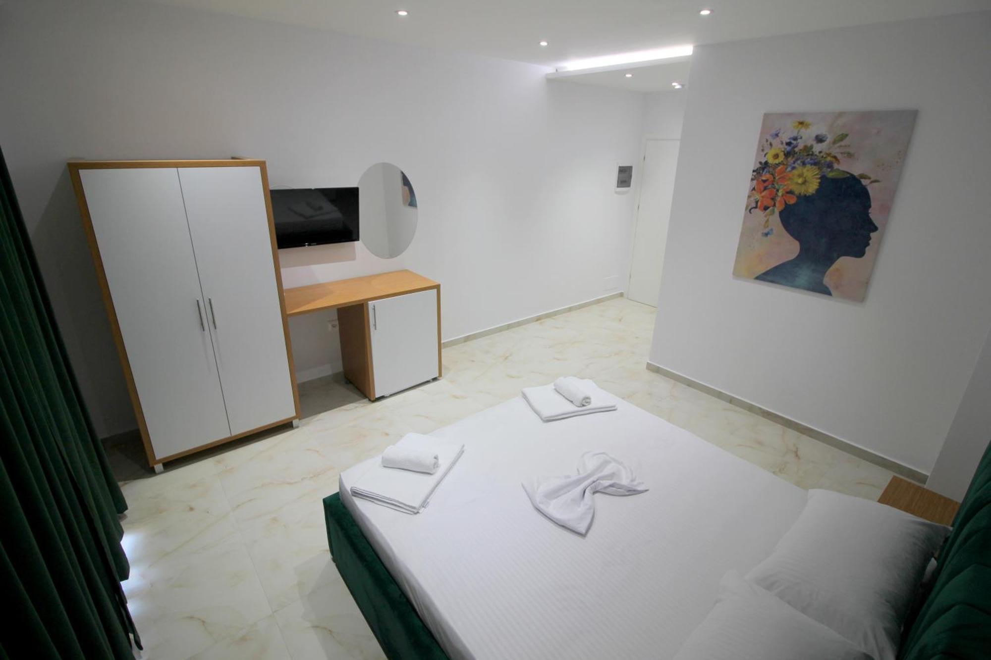 Moonshine Hotel Ksamil Exterior foto