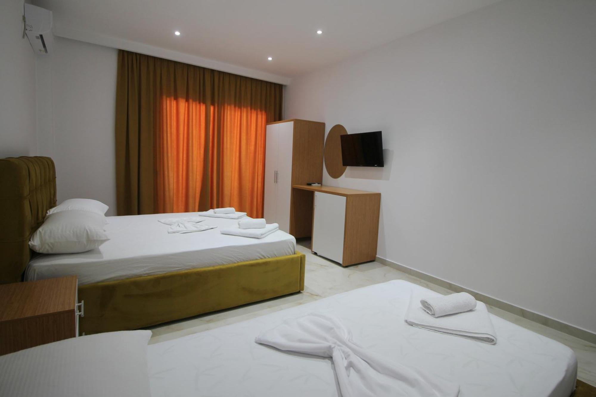Moonshine Hotel Ksamil Exterior foto