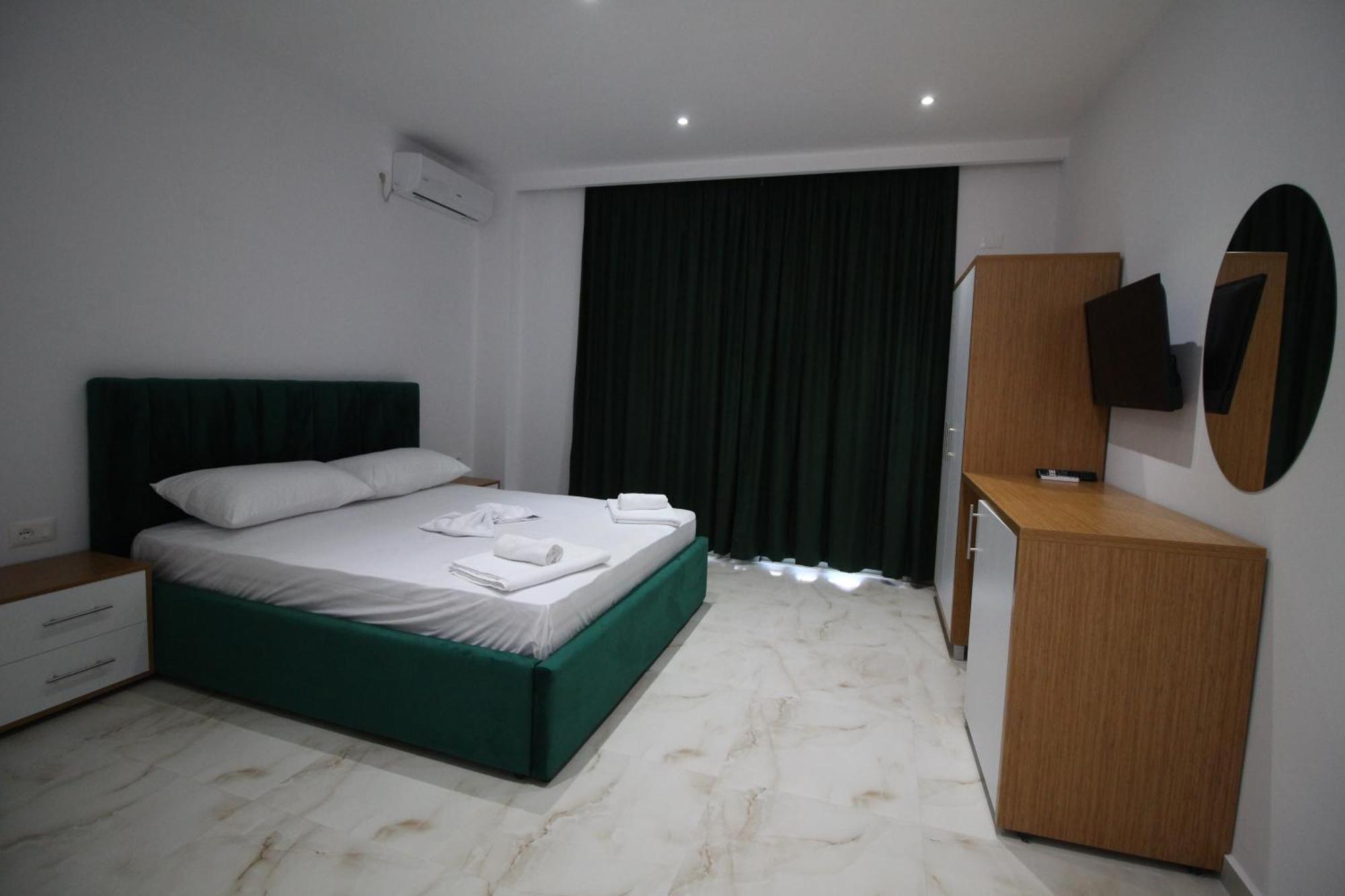 Moonshine Hotel Ksamil Exterior foto